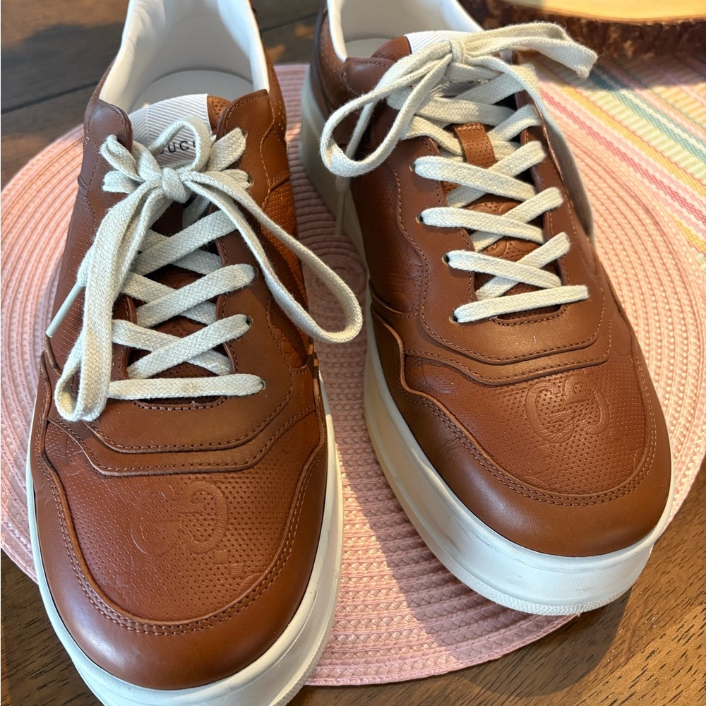 Gucci Men's Brown Leather Sneakers (OPEN TO OFFERS)